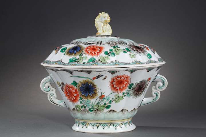 Very rare tureen model "Famille verte" porcelain